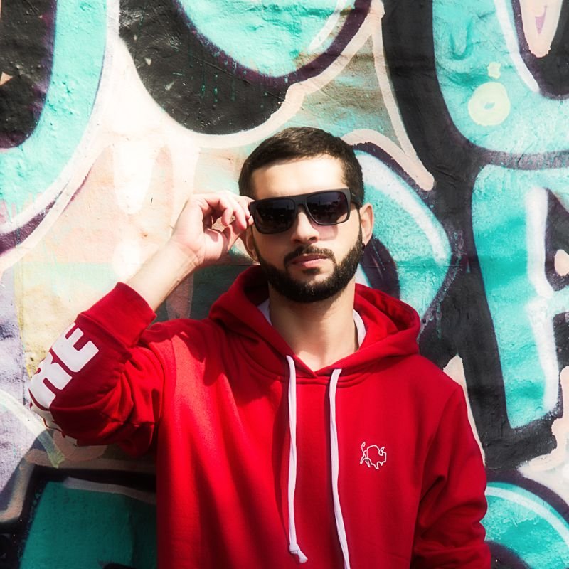 Buzos & Hoodies